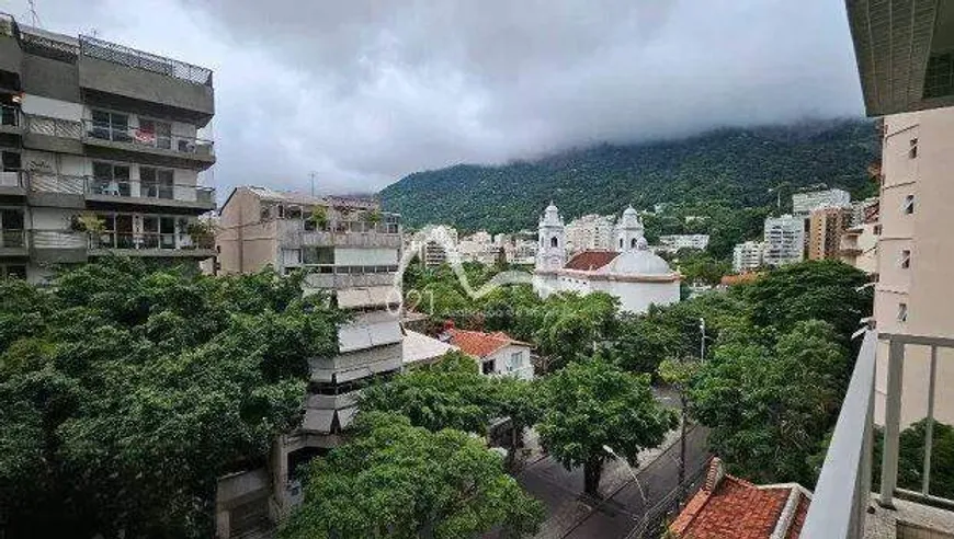 Foto 1 de Apartamento com 2 Quartos à venda, 94m² em Lagoa, Rio de Janeiro