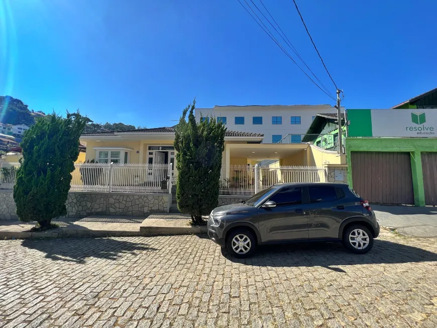 Foto 1 de Casa com 5 Quartos à venda, 238m² em Braunes, Nova Friburgo