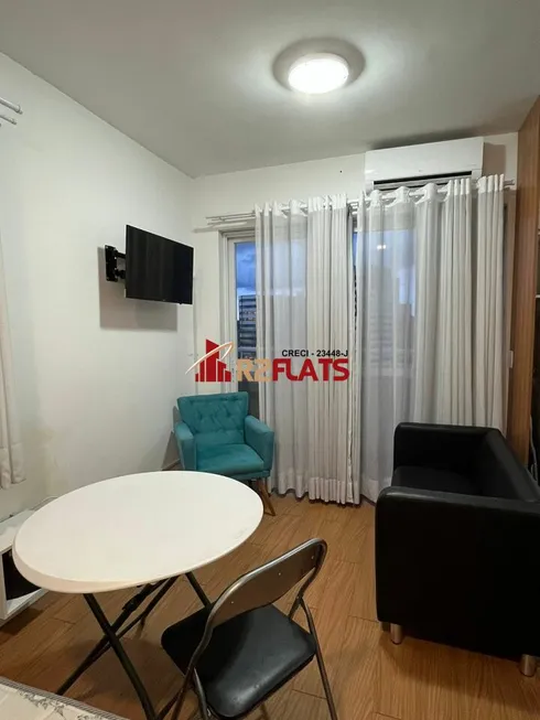 Foto 1 de Flat com 1 Quarto para alugar, 30m² em Pinheiros, São Paulo