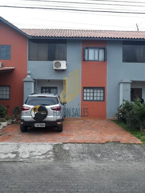 Foto 1 de Sobrado com 3 Quartos à venda, 115m² em Vila Cachoeirinha, Cachoeirinha