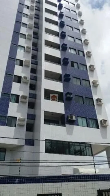 Foto 1 de Apartamento com 3 Quartos à venda, 65m² em Prado, Recife