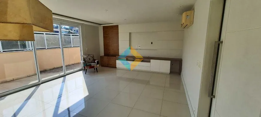 Foto 1 de Cobertura com 3 Quartos à venda, 285m² em Badu, Niterói