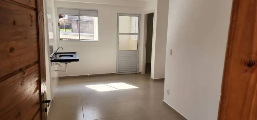 Foto 1 de Apartamento com 2 Quartos à venda, 34m² em Cidade Líder, São Paulo