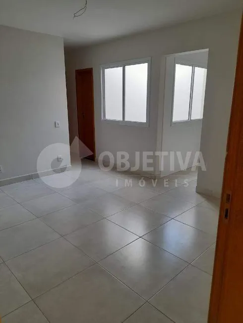 Foto 1 de Apartamento com 2 Quartos à venda, 54m² em Tibery, Uberlândia