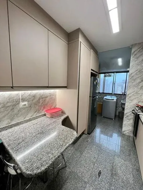 Foto 1 de Apartamento com 3 Quartos à venda, 179m² em Centro, Londrina