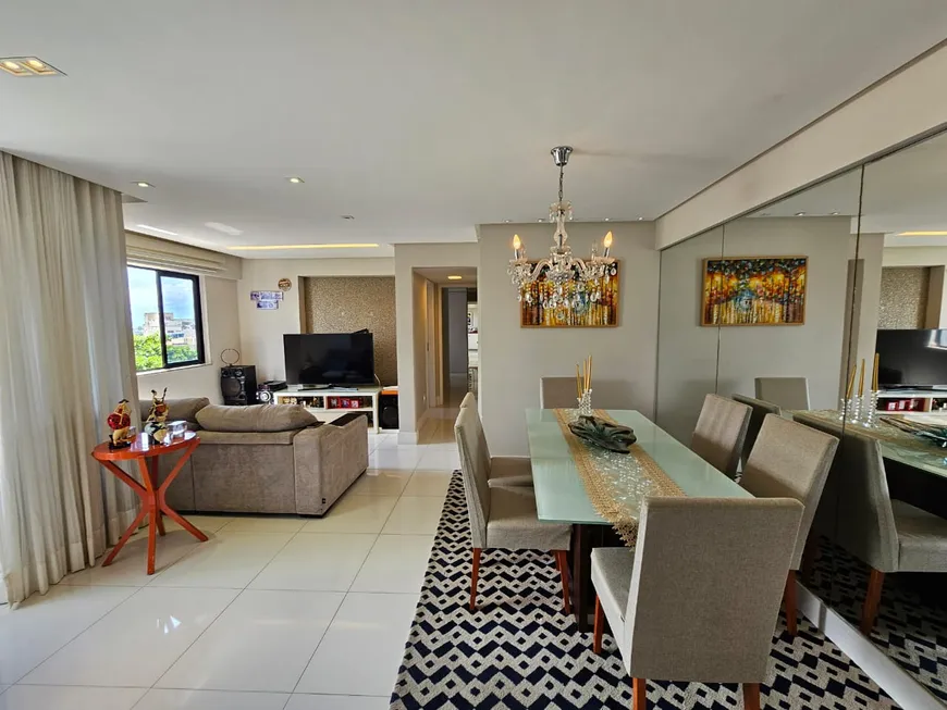 Foto 1 de Apartamento com 2 Quartos à venda, 77m² em Costa Azul, Salvador