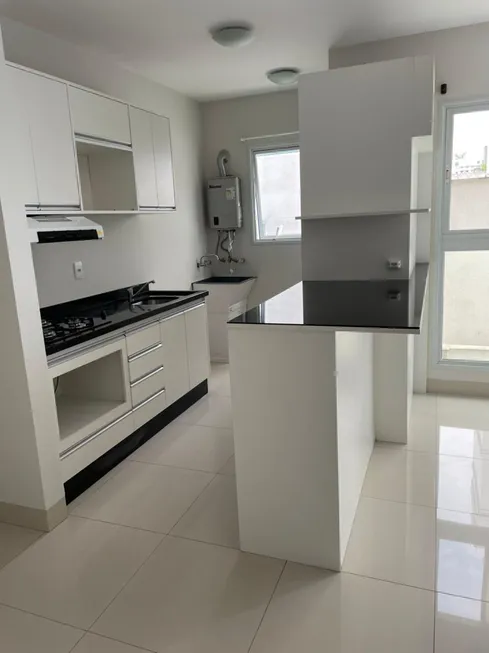 Foto 1 de Apartamento com 2 Quartos à venda, 66m² em Centro, Balneário Camboriú