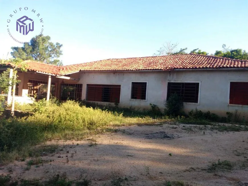 Foto 1 de Fazenda/Sítio com 3 Quartos à venda, 300m² em Aparecidinha, Sorocaba