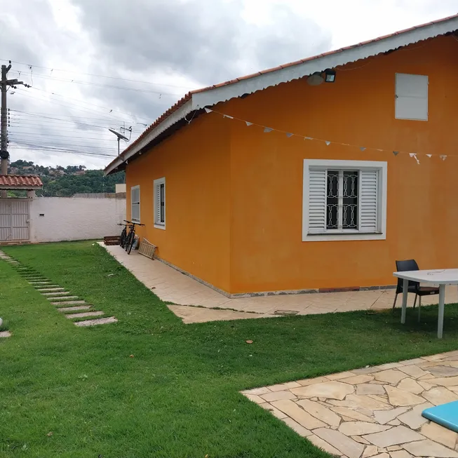 Foto 1 de Casa com 3 Quartos à venda, 588m² em Centro, Piracaia