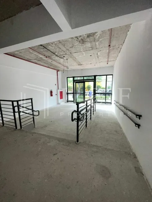 Foto 1 de Ponto Comercial para venda ou aluguel, 300m² em Pinheiros, São Paulo