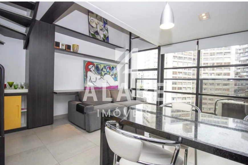 Foto 1 de Apartamento com 1 Quarto para alugar, 50m² em Vila Nova Conceição, São Paulo