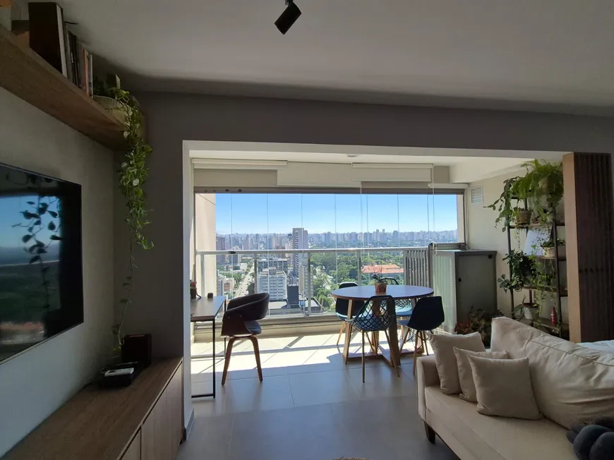 Foto 1 de Apartamento com 1 Quarto para venda ou aluguel, 40m² em Santo Amaro, São Paulo