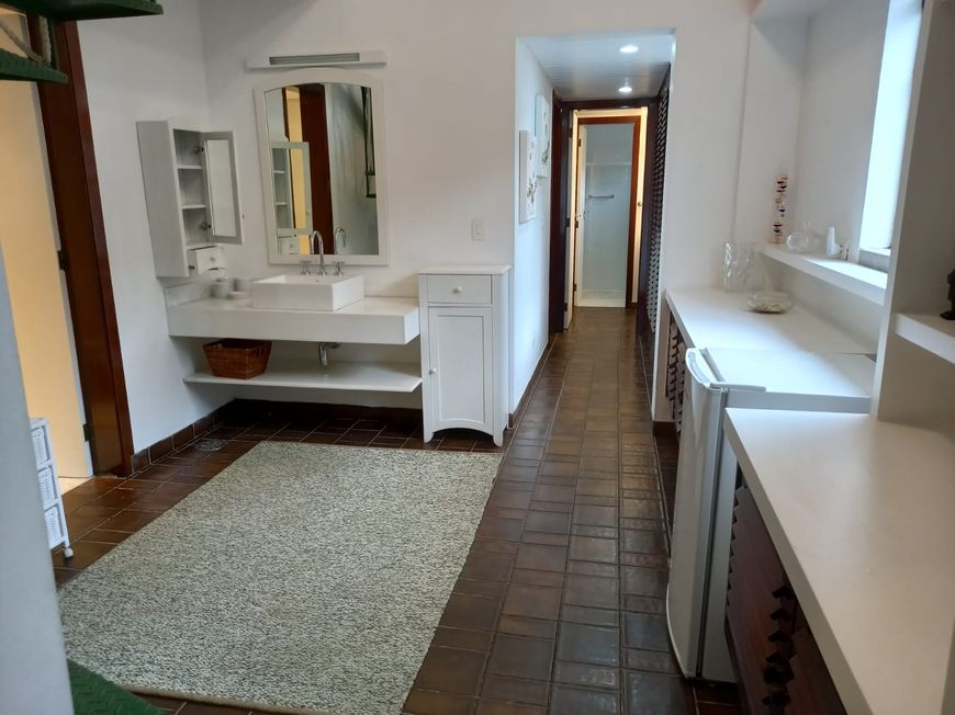Foto 1 de Casa de Condomínio com 5 Quartos à venda, 240m² em Balneário Cidade Atlântica , Guarujá
