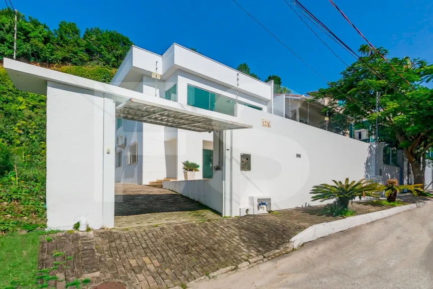 Foto 1 de Casa com 4 Quartos à venda, 437m² em Praia dos Amores, Balneário Camboriú