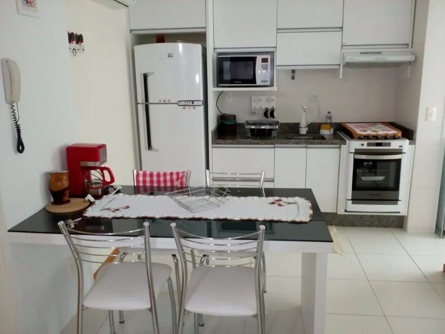 Foto 1 de Apartamento com 1 Quarto para alugar, 34m² em Cachoeira do Bom Jesus, Florianópolis