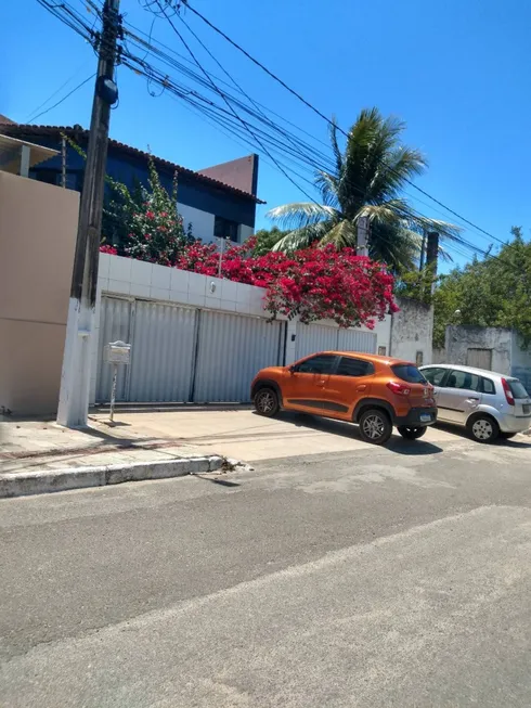 Foto 1 de Casa com 3 Quartos à venda, 350m² em Atalaia, Aracaju