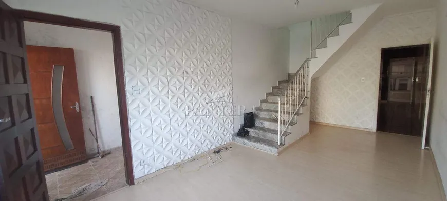 Foto 1 de Sobrado com 2 Quartos à venda, 132m² em Vila Eldizia, Santo André