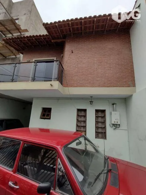 Foto 1 de Sobrado com 3 Quartos à venda, 218m² em Vila Alianca, Guarulhos
