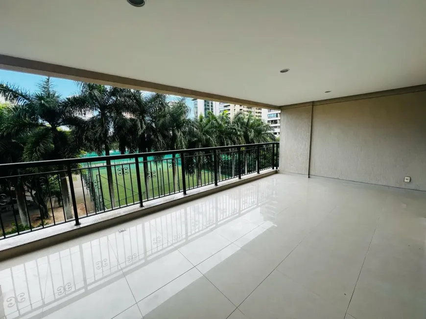 Foto 1 de Apartamento com 4 Quartos à venda, 170m² em Barra da Tijuca, Rio de Janeiro