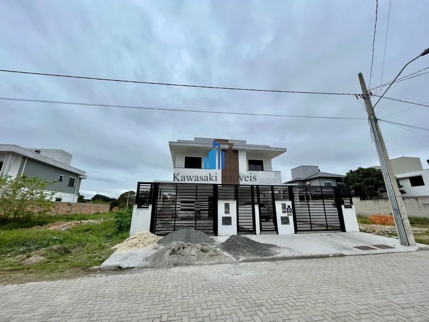 Foto 1 de Casa com 3 Quartos à venda, 166m² em Campeche, Florianópolis