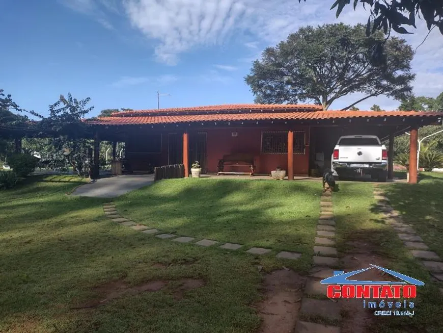 Foto 1 de Fazenda/Sítio com 4 Quartos à venda, 500m² em , São Carlos