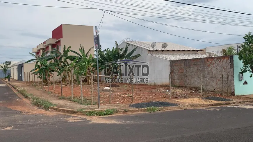 Foto 1 de Lote/Terreno à venda, 262m² em Jardim Ipanema, Uberlândia