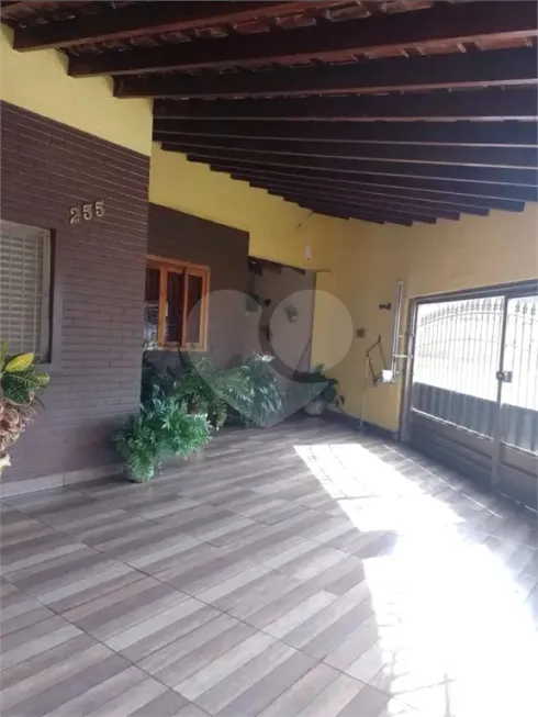 Foto 1 de Casa com 3 Quartos à venda, 200m² em Vila Giunta, Bauru