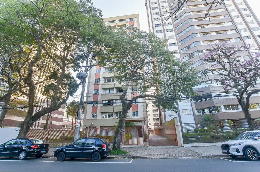 Foto 1 de Apartamento com 1 Quarto à venda, 45m² em Cristo Rei, Curitiba