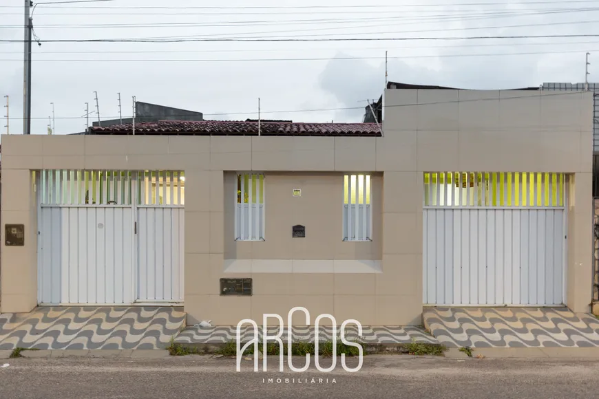 Foto 1 de Casa com 3 Quartos à venda, 170m² em Novo Paraíso, Aracaju