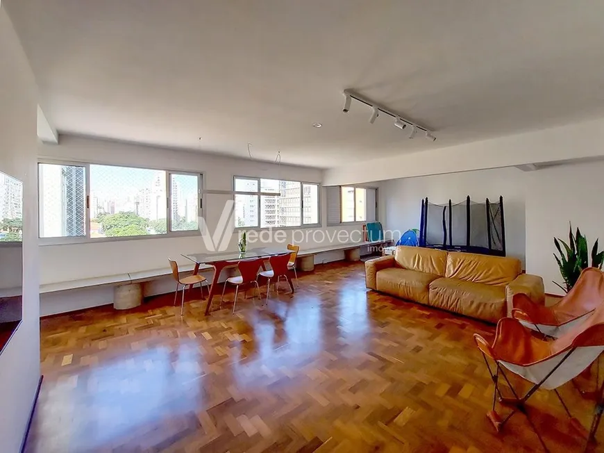 Foto 1 de Apartamento com 3 Quartos à venda, 125m² em Cambuí, Campinas