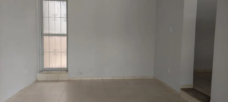 Foto 1 de Casa com 3 Quartos à venda, 194m² em Setor Crimeia Oeste, Goiânia