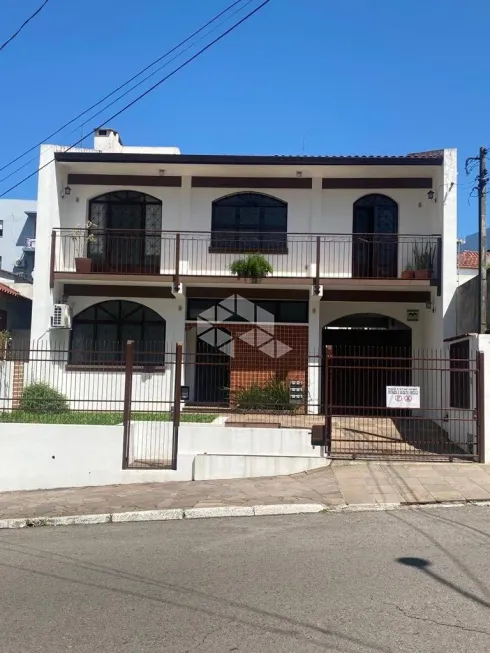 Foto 1 de Casa com 5 Quartos à venda, 383m² em Nossa Senhora de Fátima, Santa Maria