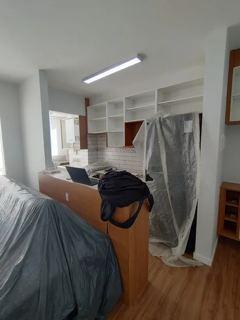 Foto 1 de Apartamento com 2 Quartos à venda, 47m² em Vila Galvão, Guarulhos