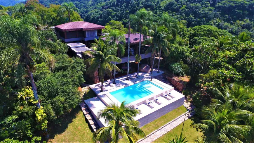 Foto 1 de Casa com 6 Quartos para alugar, 1000m² em Ariro Cunhambebe, Angra dos Reis