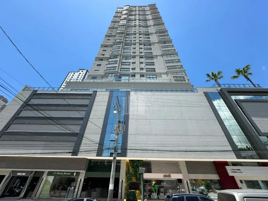 Foto 1 de Apartamento com 4 Quartos à venda, 151m² em Centro, Balneário Camboriú