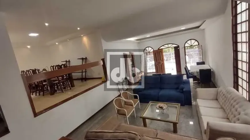 Foto 1 de Casa com 5 Quartos à venda, 391m² em Grajaú, Rio de Janeiro