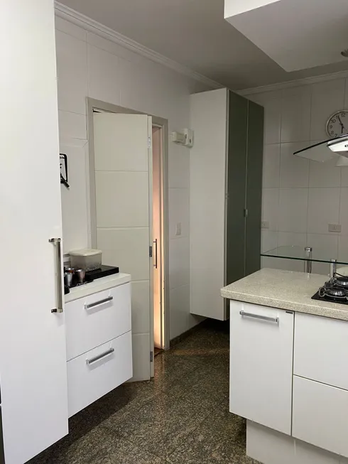 Foto 1 de Apartamento com 1 Quarto à venda, 40m² em Vila Regente Feijó, São Paulo