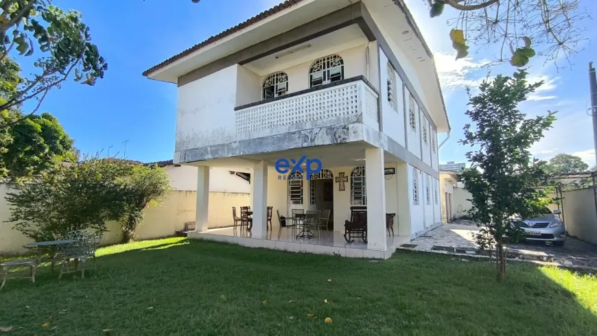 Foto 1 de Casa com 4 Quartos à venda, 425m² em Cordeiro, Recife