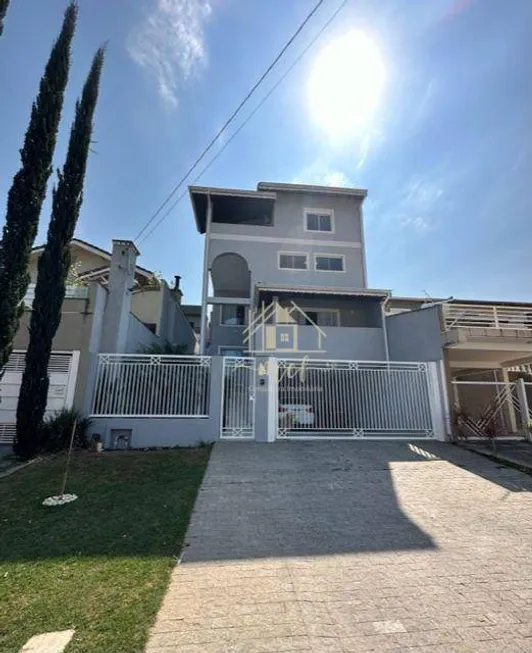 Foto 1 de Casa com 4 Quartos à venda, 300m² em Recreio Maristela, Atibaia