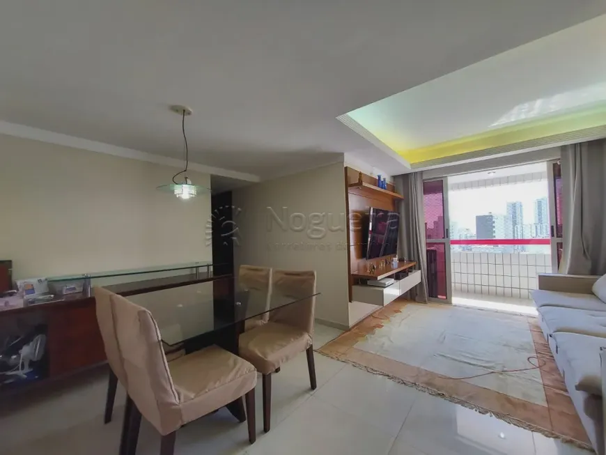 Foto 1 de Apartamento com 2 Quartos à venda, 70m² em Boa Viagem, Recife