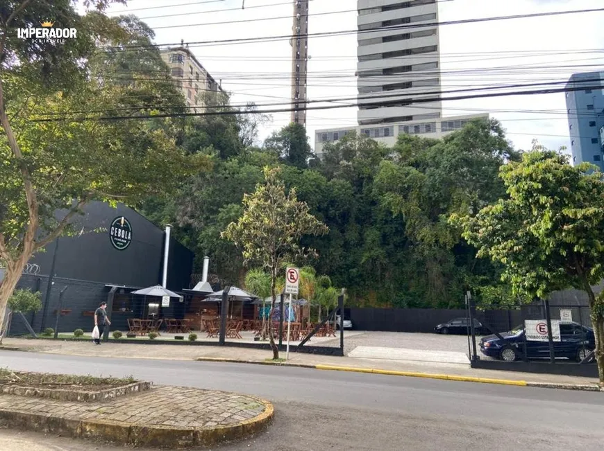 Foto 1 de Lote/Terreno à venda, 1100m² em Nossa Senhora de Lourdes, Caxias do Sul