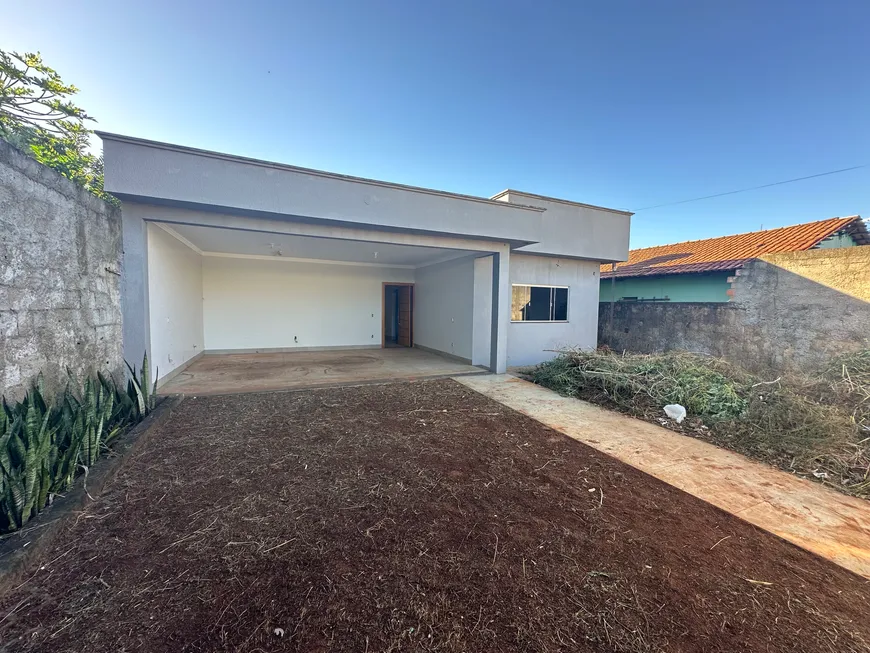 Foto 1 de Casa com 3 Quartos à venda, 150m² em Parque Santa Cecília, Aparecida de Goiânia