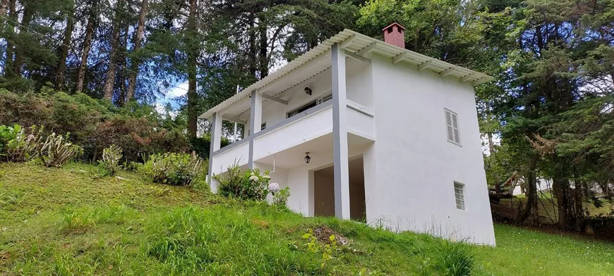 Foto 1 de Casa com 2 Quartos à venda, 86m² em , Campos do Jordão