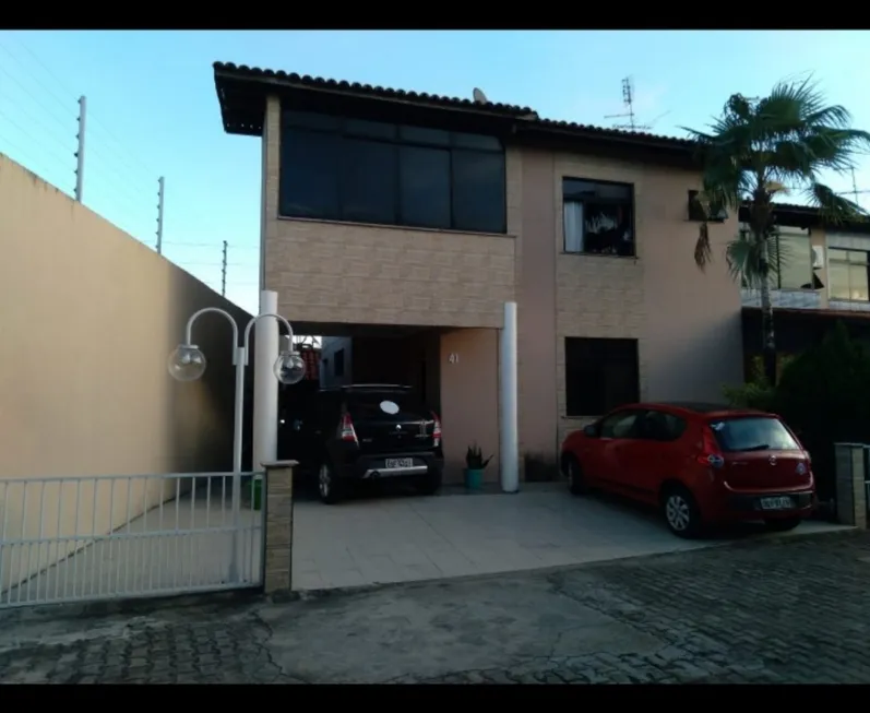 Foto 1 de Casa de Condomínio com 3 Quartos à venda, 150m² em Presidente Kennedy, Fortaleza