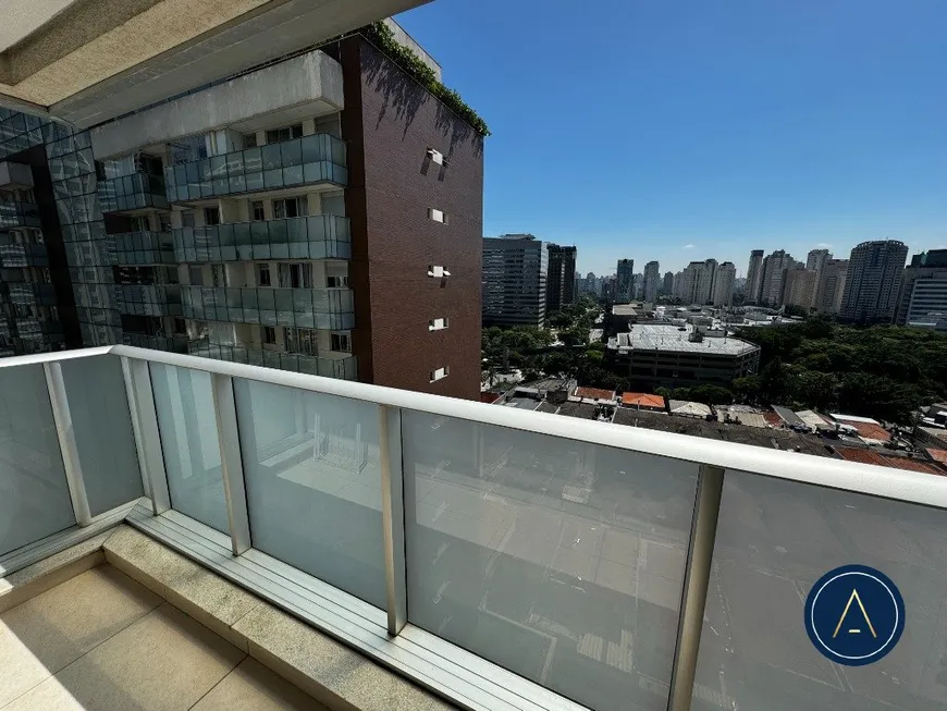 Foto 1 de Apartamento com 1 Quarto para alugar, 33m² em Chácara Santo Antônio, São Paulo