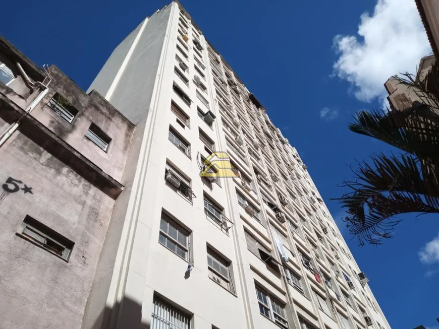 Foto 1 de Apartamento com 1 Quarto para alugar, 55m² em Centro, Rio de Janeiro