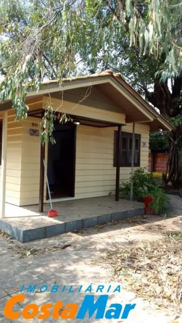 Foto 1 de Casa com 4 Quartos à venda, 160m² em Centro, Tramandaí