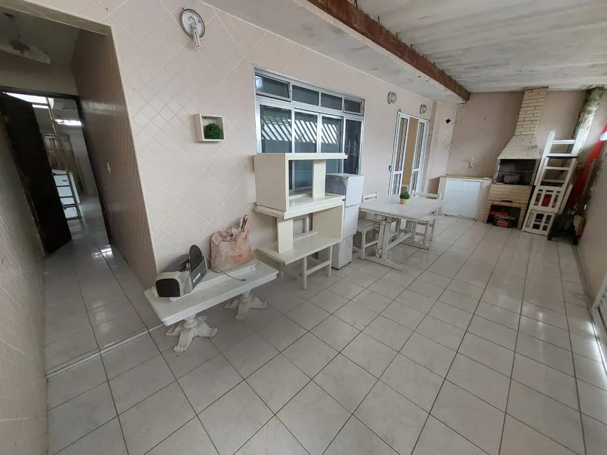 Foto 1 de Casa com 2 Quartos à venda, 98m² em Vila Santa Rosa, Guarujá