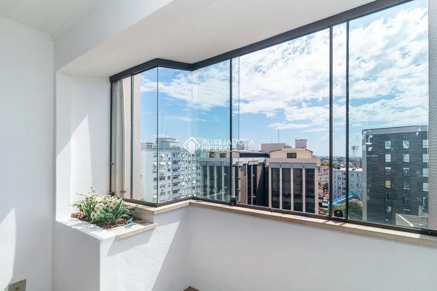 Foto 1 de Apartamento com 2 Quartos à venda, 71m² em Rio Branco, Porto Alegre