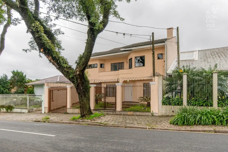 Foto 1 de Casa com 3 Quartos para alugar, 292m² em Seminário, Curitiba